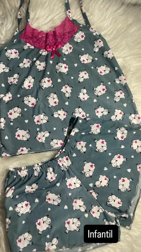 Pijamas e calcinha infantil 