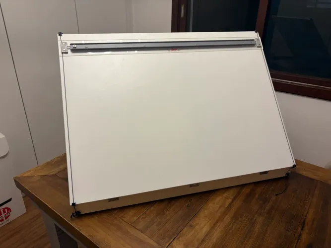 Prancheta Trident A1 Portátil