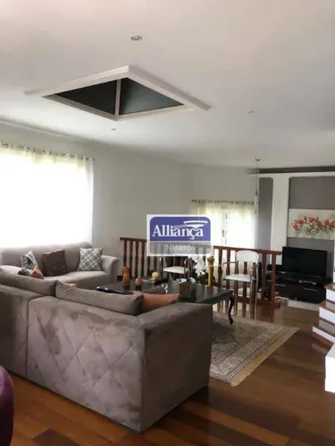 Casa com 4 dormitórios à venda, 390 m² por R$ 1.200.000,00 - Pendotiba - Niterói/RJ