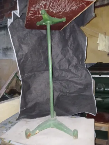 Pes de ferro Mesa