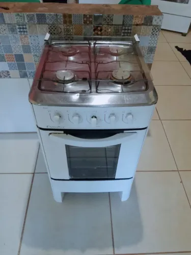 Vendo fogão , interessados chama no zap *