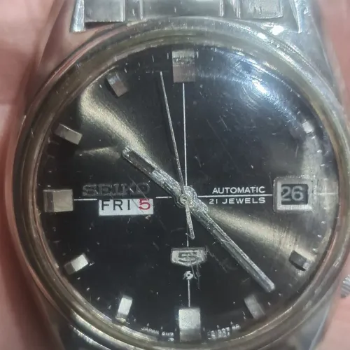 Seiko  6119-8095 duas janelas 
