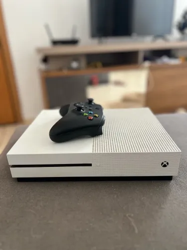 Xbox One S 1Tb