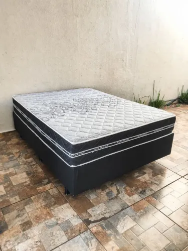 Linda Cama Box Casal Super Coil Perfect
