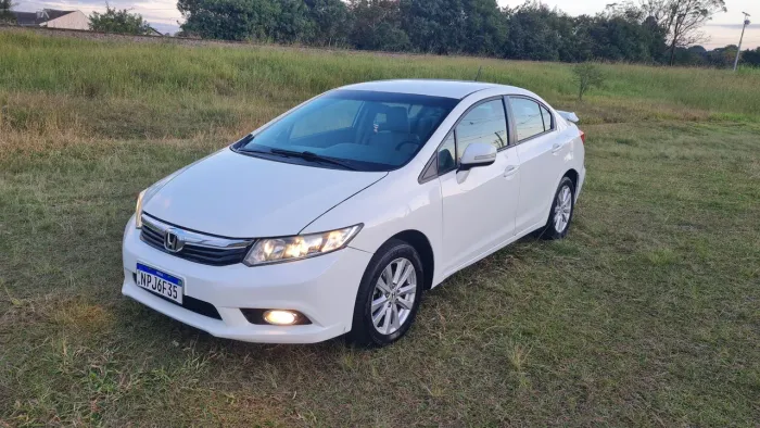 Honda Civic Sedan LXR 2.0 Flexone 16V Aut. 4P 2014