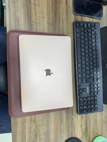 MacBook Air M1 256g