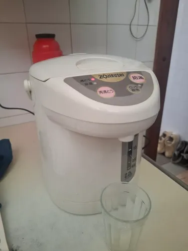 Zojirushi - Chaleira Japonesa