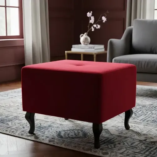 Pufe Retrô Em Veludo Bordô E Pés Torneados De Madeira