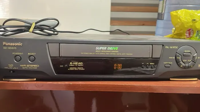 Vende se vidio cassete Panasonic NV HD 625- Funcionando Perfeitamente
