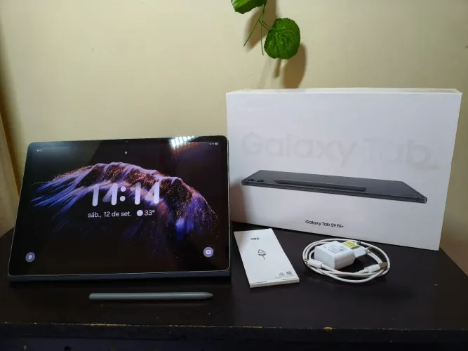 Samsung Galaxy Tab S9 FE+ 128GB - Estado de Zero