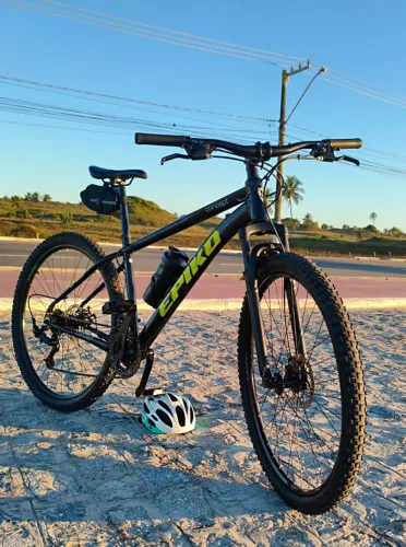 Bicicleta aro 29 com câmbio Shimano