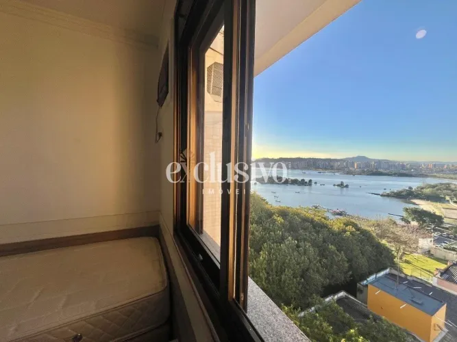 Apartamento 2 dormitórios com vista mar no Bom Abrigo