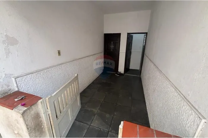 CASA TERREA COM 50m2, EM HIGIENOPOLIS, RIO DE JANEIRO!