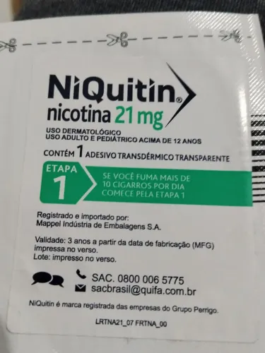Adesivo de nicotina