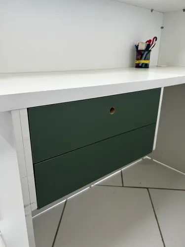 Balcão de atendimento em L
