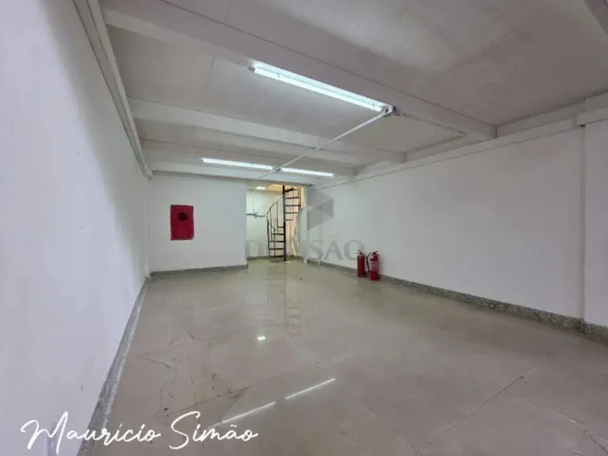 Loja Comercial na Frente  Funcionários, BH | 31m² | R$ 4.000/mês
