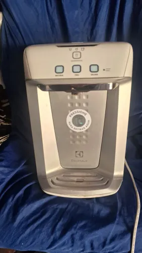 Purificador de água Electrolux usado no estado