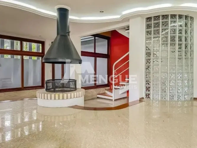 Aluga-se casa condomínio fechado 4 suítes 435m² na Lomba do Pinheiro por R$ 6.500,00.