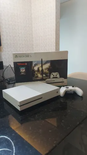 Xbox One S 1TB USADO