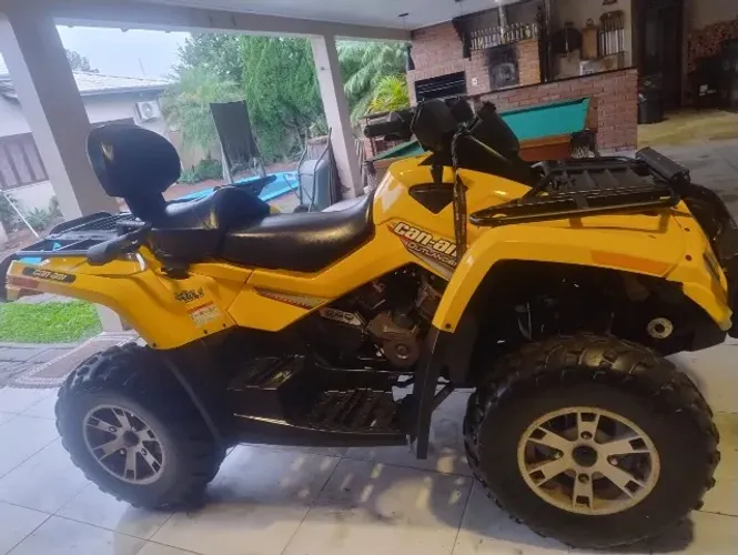 Quadriciclo Can-an 650cc 4x4