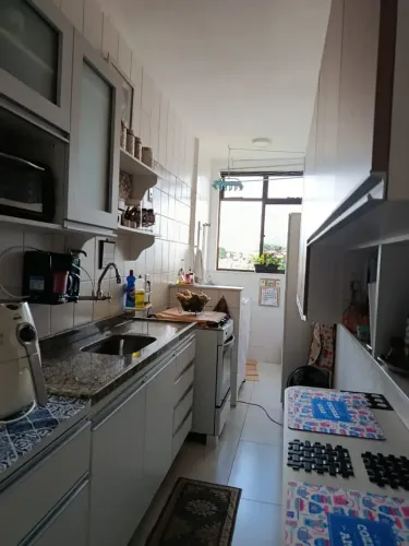 Apto no Barro Vermelho possui 60 metAptº com Varanda no  Barro Vermelho - São Gonçalo - RJ
