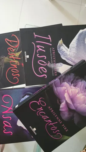 Box de Fadas - serie Asas - Aprilynne Pike