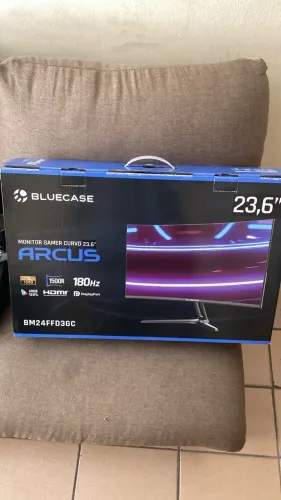 Monitor curvo arcus 23.6 sRGB 180 hz novo!