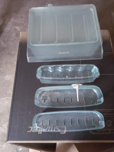Peças das gavetas de geladeira