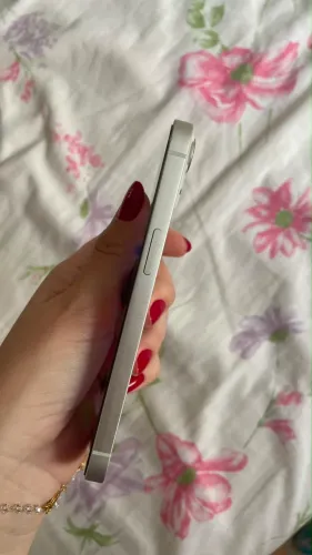 IPHONE 13 - 128 gb