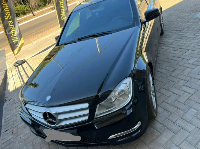 Mercedes-Benz C-180 CGI Sport 1.6 TB 16V 156cv Aut. 2014