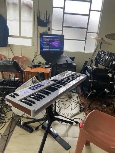 Essential 61 mk3 semi-novo 3 meses de uso 