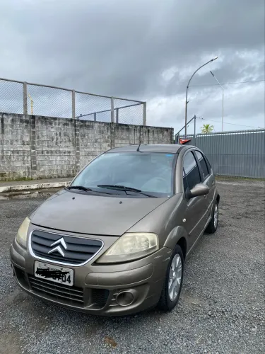 Citroen C3 GLX 1.4/ GLX Sonora 1.4 Flex 8V 5P 2012
