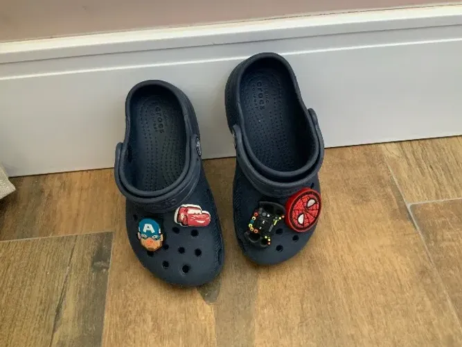 Crocs infantil