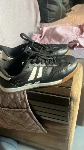 Tênis preto 