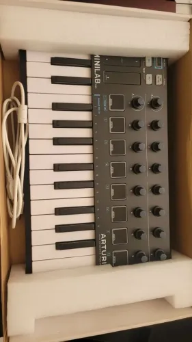Arturia MiniLab MKII