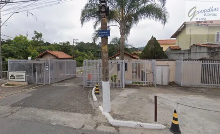 Casa em condomínio com 2 dormitórios, 56 m² - venda por R$ 349.900