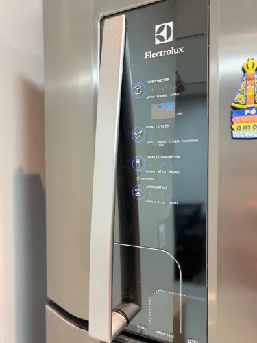 Geladeira eletrolux