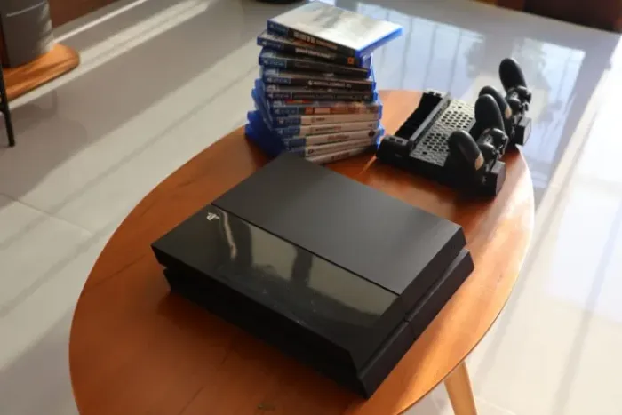 PS4