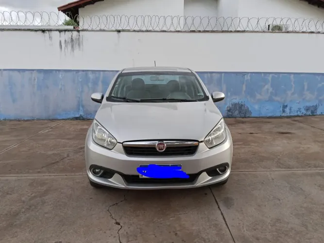 Fiat Grand Siena Essence 1.6 Flex 16V 2015