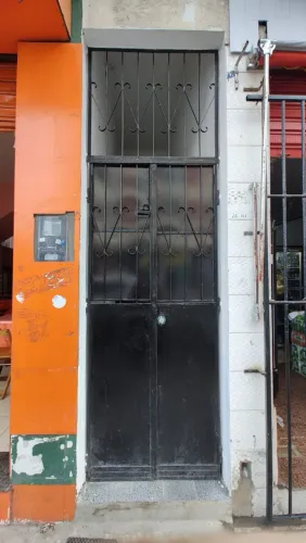 Aluga-se casa de 3/4 na Luiz Tarquínio BOA VIAGEM
