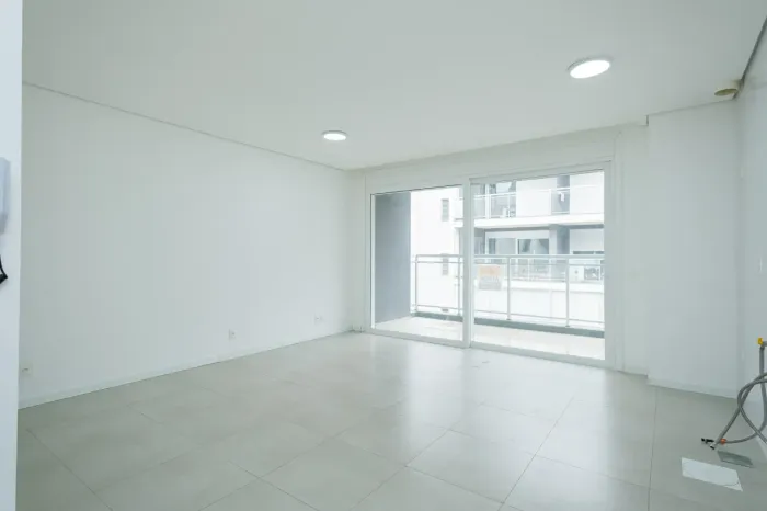 Loft para Locação no Centro de Pelotas RS, em Processo de Desocupação, com Excelente Local