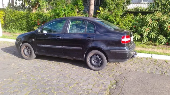 Volkswagen Polo Sedan 1.6 MI 101cv 8V 4P 2005