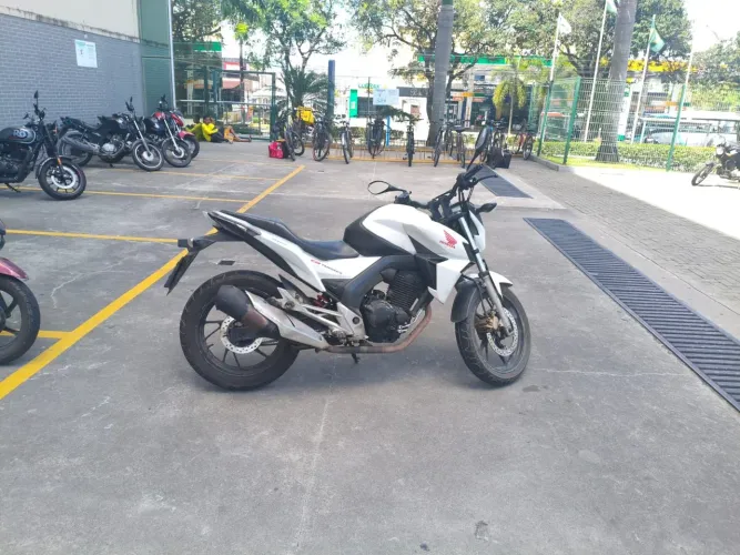 Honda Twister 250 ano 2016