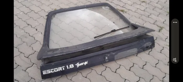 Tampa traseira escort xr3 hobby