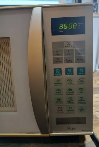 Micro-ondas grandao perfeito 34 litros Panasonic