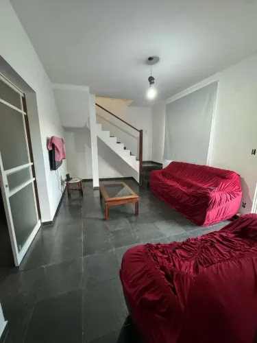 Casa excelente 2 andar no bairro da Serra vila/aglomerado
