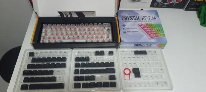 TECLADO HUSKY BLIZZARD + KEYCAPS REDRAGON