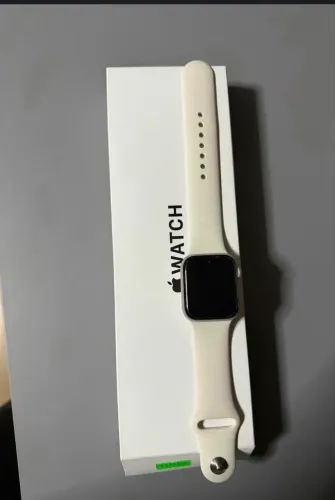 APPLE WATCH SE 40M $1200