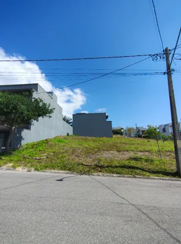 Terreno 340 m² no Condomínio Euroville II - Bragança Paulista - Excelente Localização
