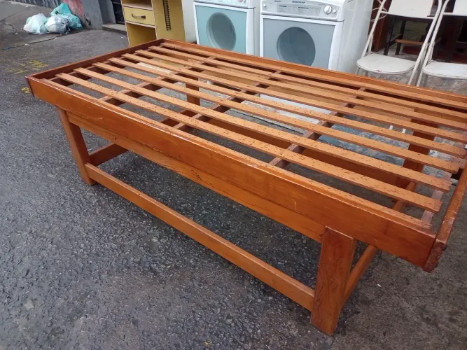 Cama Solteiro Em Madeira 